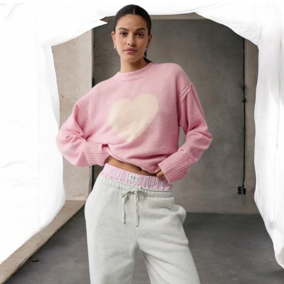 M🩷American Eagle Whoa So Soft Valentine's Day Sweater - Picture 10 of 12